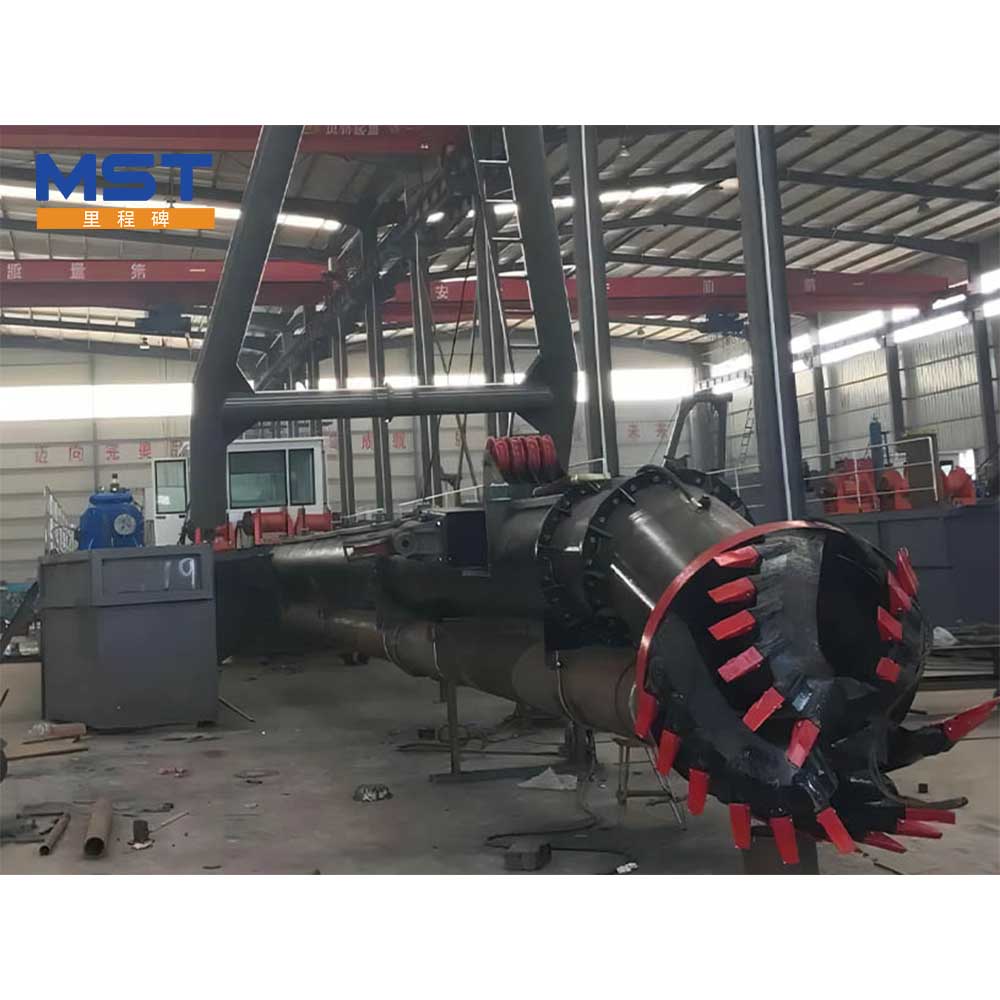 Hydraulic dismantle cutter suction dredger