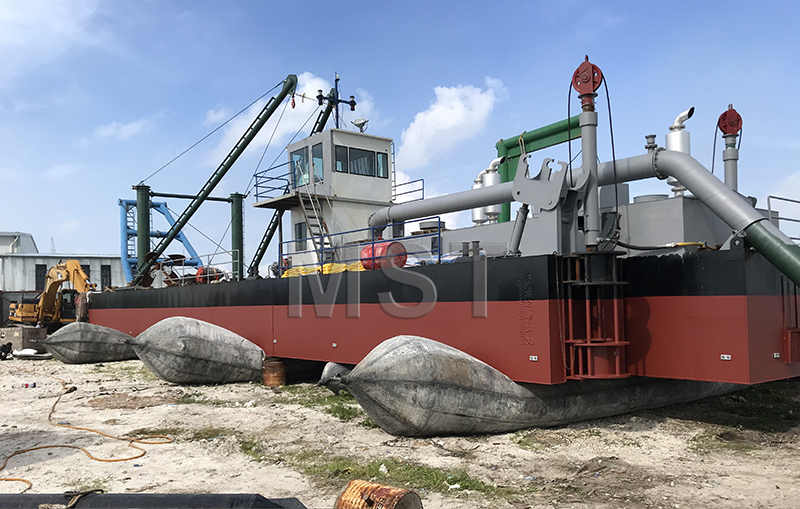 Buy 18inch 4000m3 Cutter Suction Sand Dredger