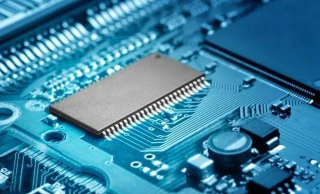 中国の半導体企業上位100社を発表