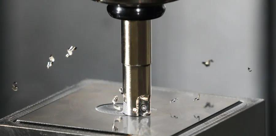 What is the highest machining accuracy of the machine tool?