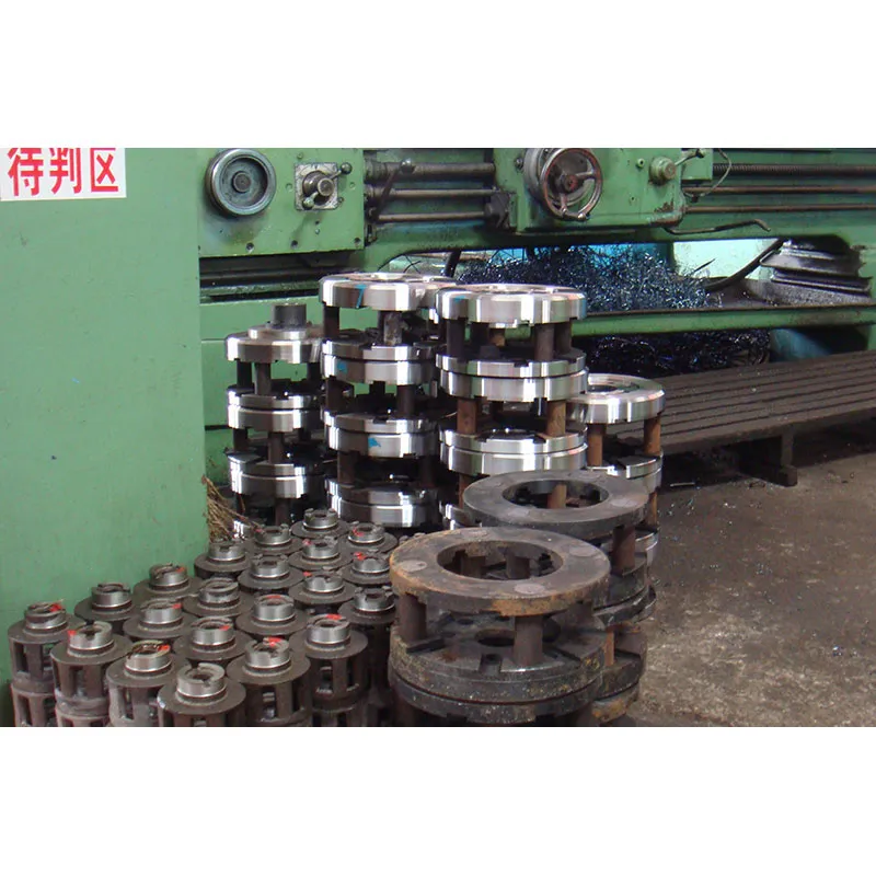 Pass Type Shot Blasting Equipment For Casting