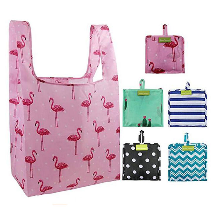What are the benefits of foldable shopping bags?