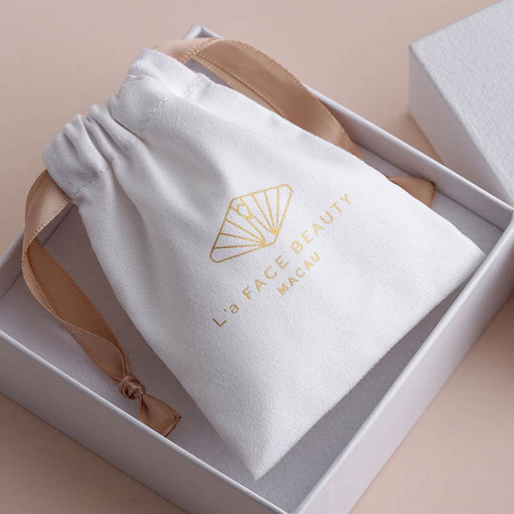 Distinctive Jewelry Packaging