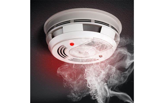 Smoke alarm or smoke detector？What is the difference?