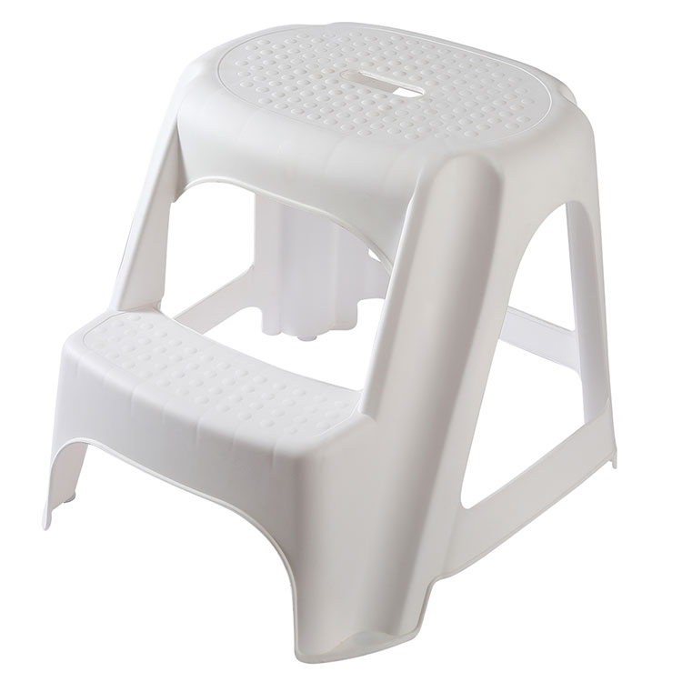 Скала од 2-чекор обликувана пластична столица