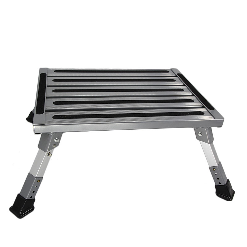 Przenośny aluminiowy składany stołek RV z regulowanymi nogami