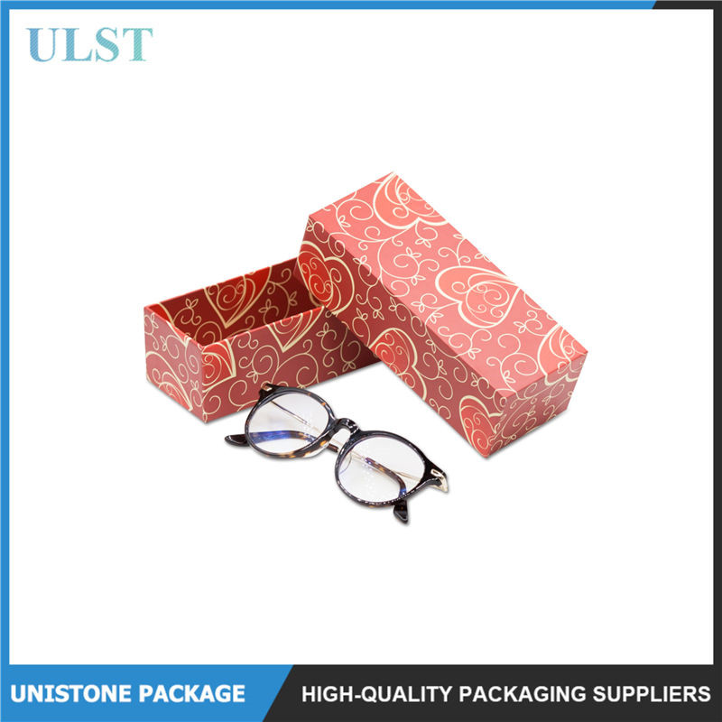 Different kinds of eyeglasses case