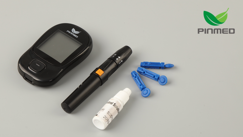 Contents of blood glucose meter set