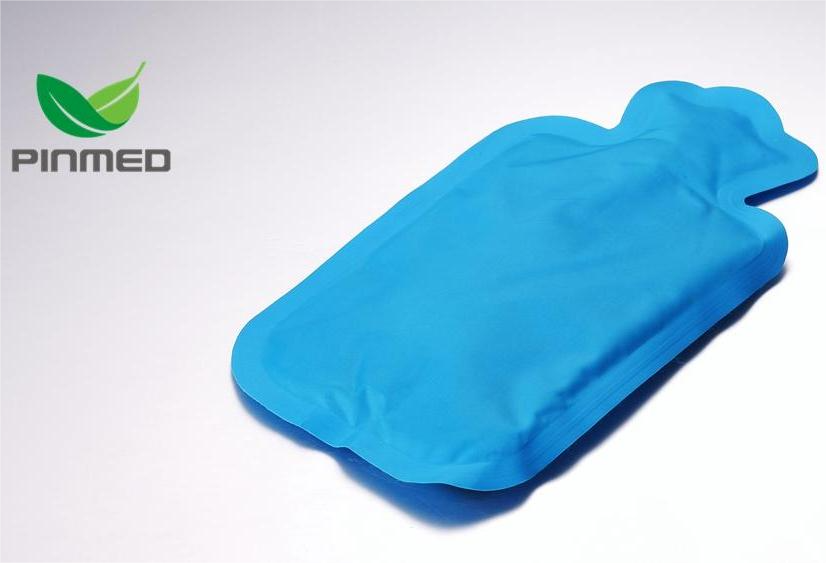 Knee pain with a hot water bag on the knee, the pain will be quickly relieved.