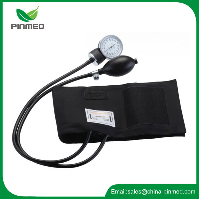 Aneroid-Blutdruckmessgerät vom asiatischen Typ