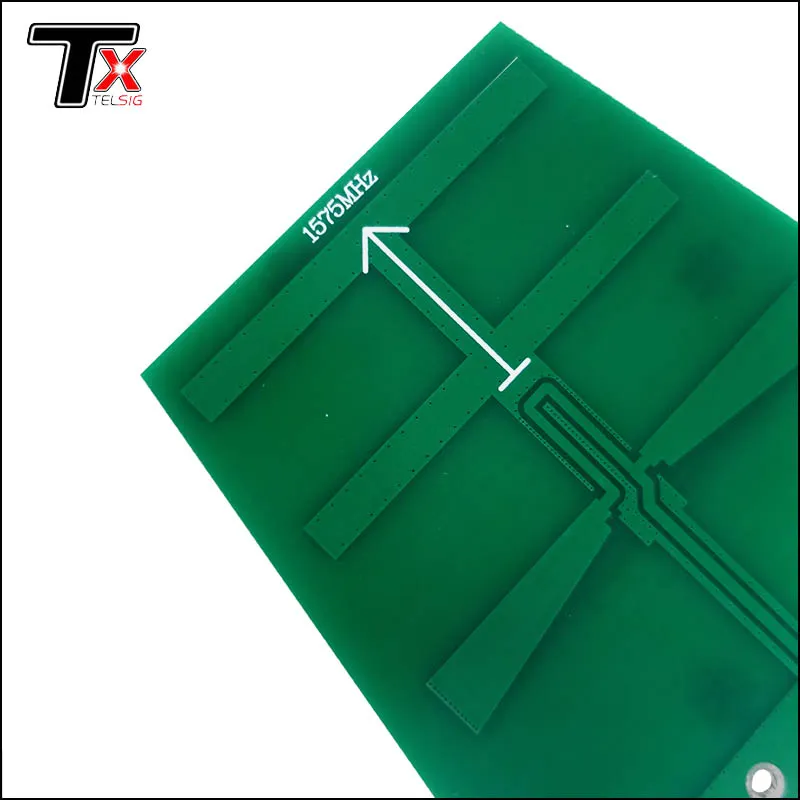 1.5G 11dBi சிங்கிள் போர்டு டைரக்ஷனல் ஆண்டெனா