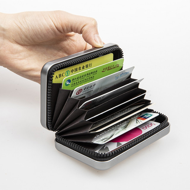 Блокираща RFID алуминиева кутия за кредитна карта с цип