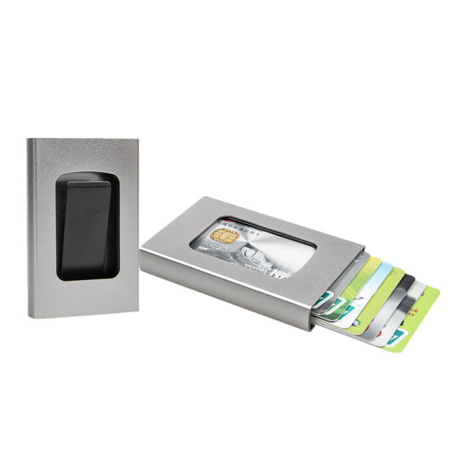 RFID-Blokanta Aluminia Kreditkarto Tenilo