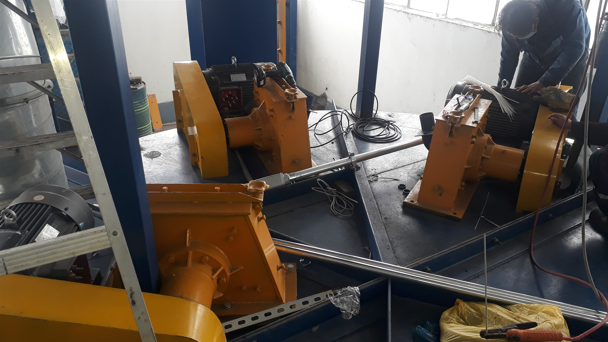 Peru Q3540 series shot blasting machine is being installed