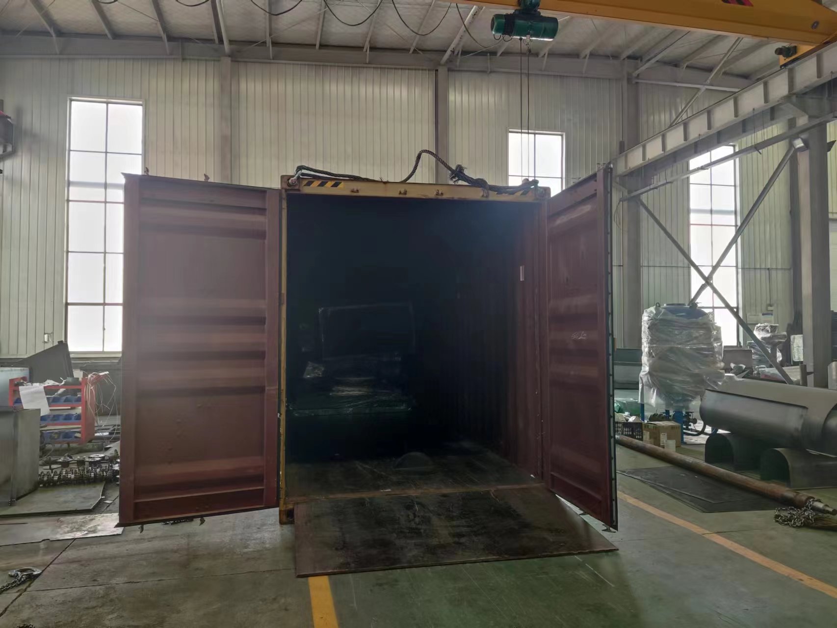 Customized sandblasting room in Europe completed production