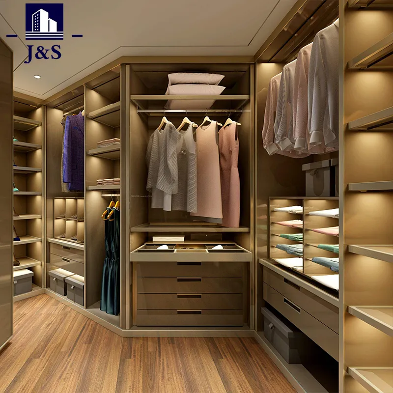 The detailed design of the wardrobe creates a practical wardrobe