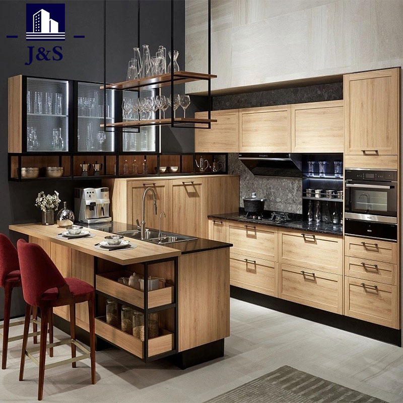 Are Shaker cabinets in style 2024?
