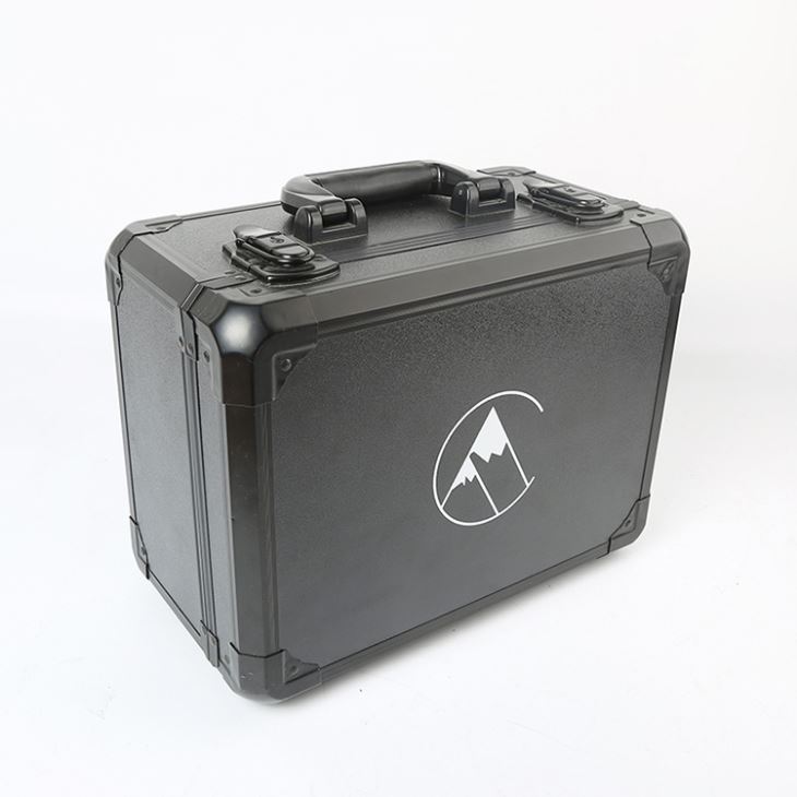 How to choose a qualified Aluminum Equipment Case?