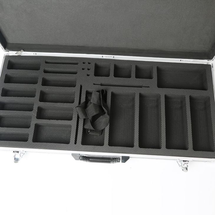 Caja de aluminio con interior personalizado - 6 