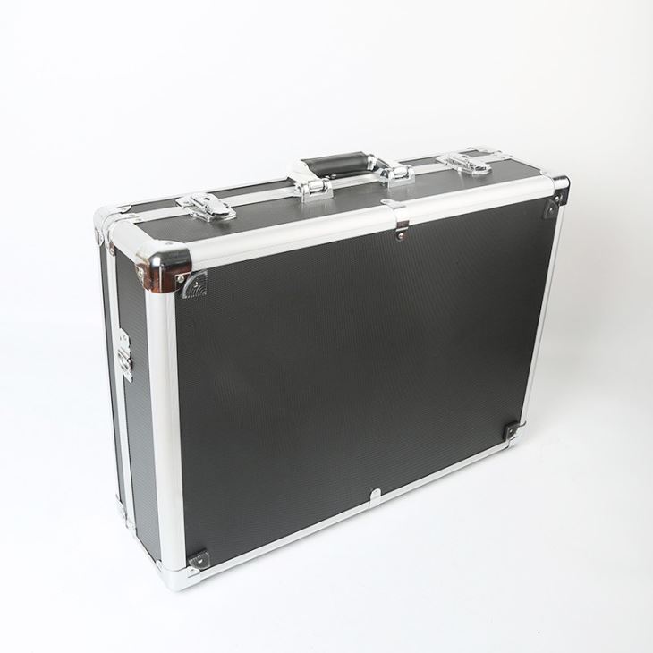 Aluminum Case With Customized Foam