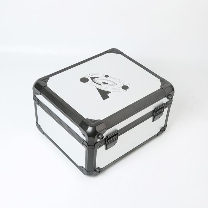 Caja de aluminio con LOGOTIPO de serigrafía personalizado - 4