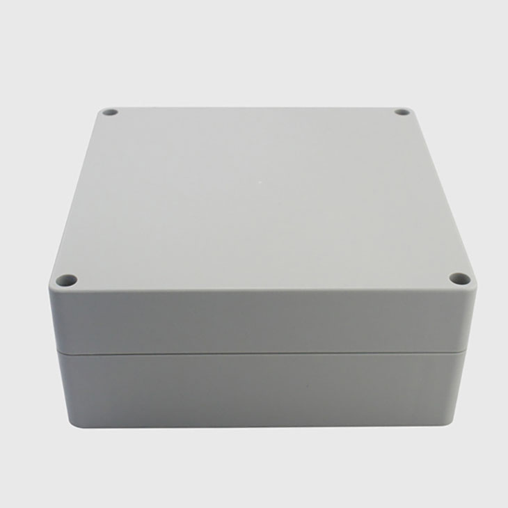 Plastic Junction Box with Cover - 3 
