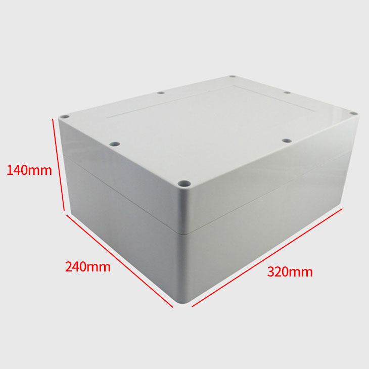 Пластична разводна кутија отпорна на атмосферски влијанија