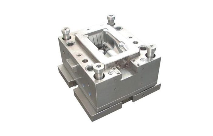 Processing technology of precision injection mold cavity parts