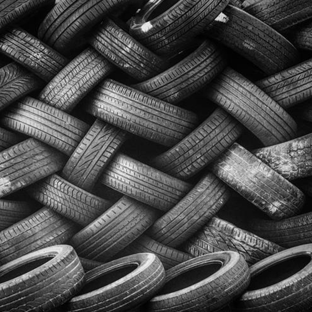 Čína zavádí daňové úlevy za využití odpadních pneumatik