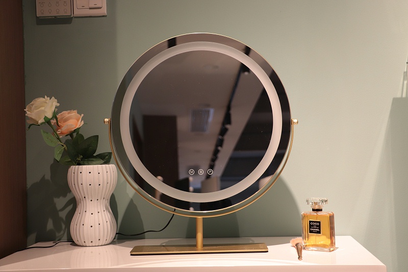 Intelligent leading fashion, LED makeup mirrors assist your beauty moments