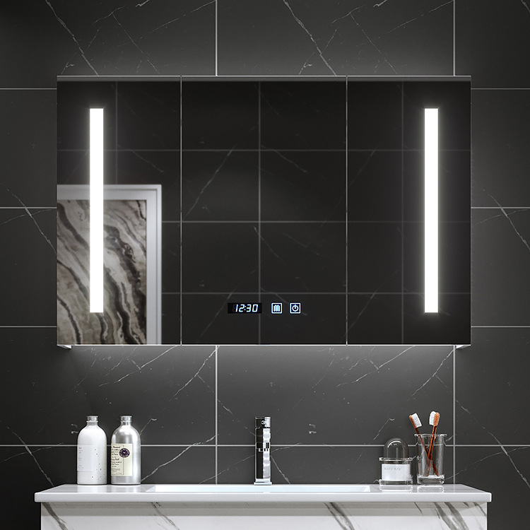 Dekoratyvinė LED veidrodinė spintelė su trimis veidrodinėmis durimis