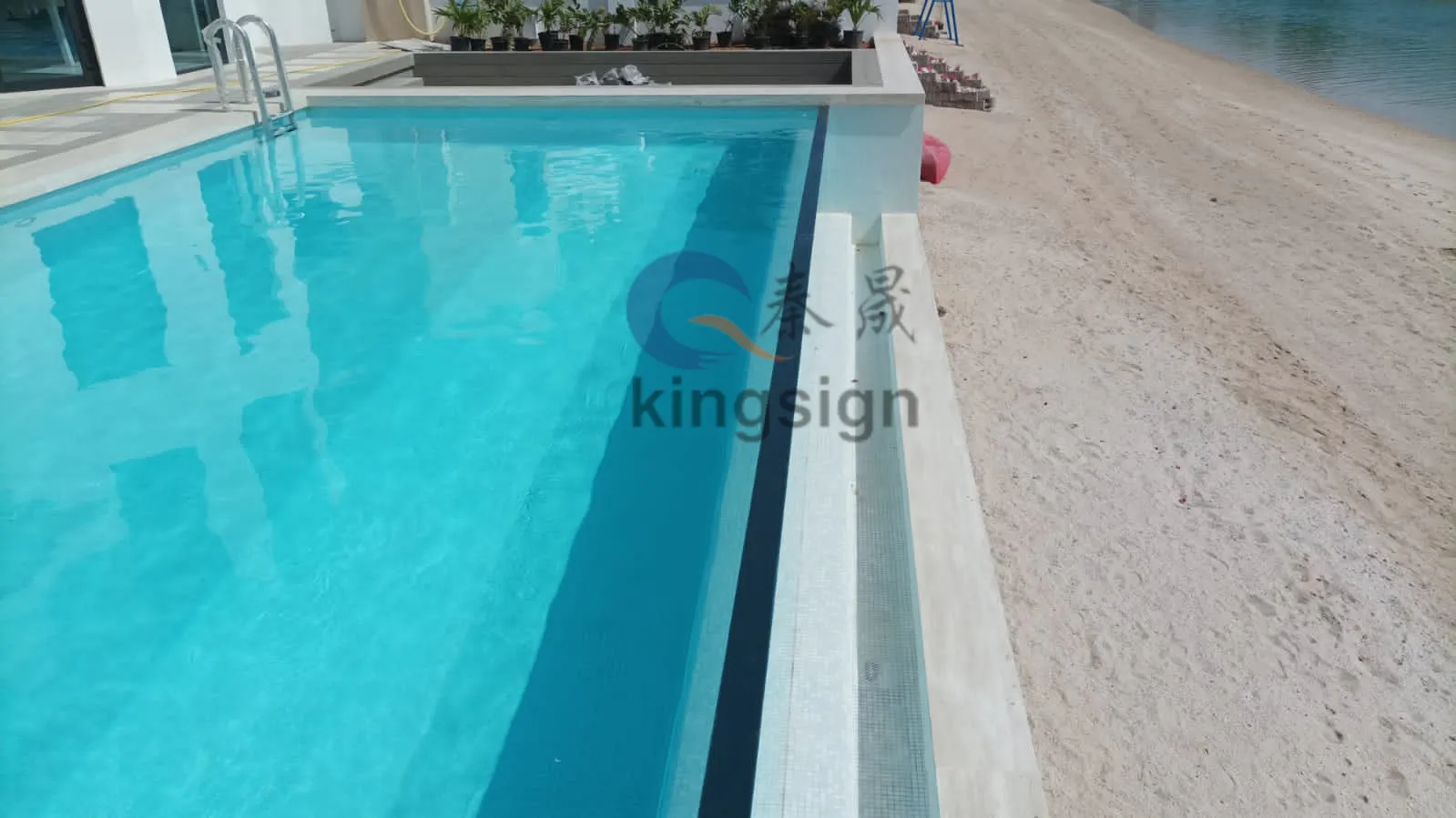 Outdoor super long acrylic  infinity swimming pool 