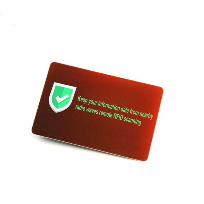 Αποκλεισμός σήματος RFID Πορτοφόλι κάρτας RFID με χρήση κάρτας αποκλεισμού RFID