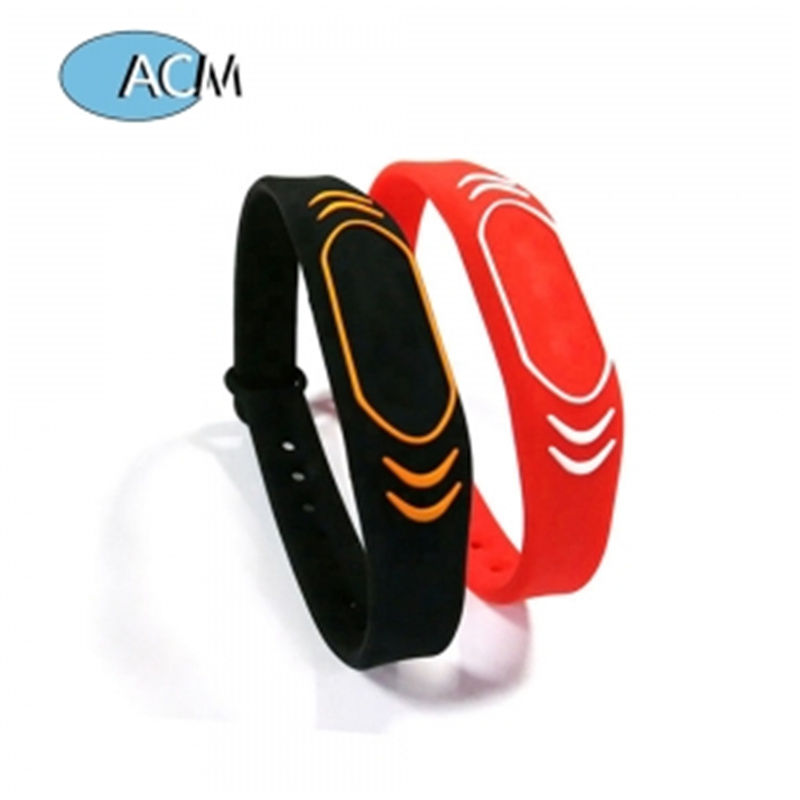 HF ISO14443A EM4100 Clib RFID Cárta Rialaithe Rochtana Wristband Cliste Inchoigeartaithe Bracelet Banna Wrist