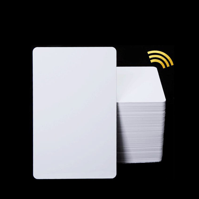Impresión personalizada MIFARE 1K NFC tarjeta inteligente en blanco 13,56 mhz Ntag213/ntag215/ntag216 Tarjeta con Chip pvc id tarjeta rfid nfc en blanco