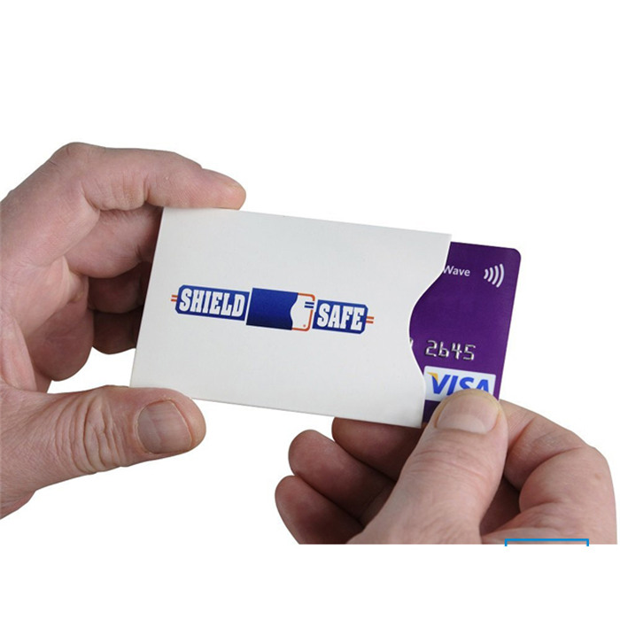आईडी डेबिट क्रेडिट भुगतान कार्ड के लिए वाटरप्रूफ आरएफआईडी ब्लॉकिंग पीपी कार्ड धारक