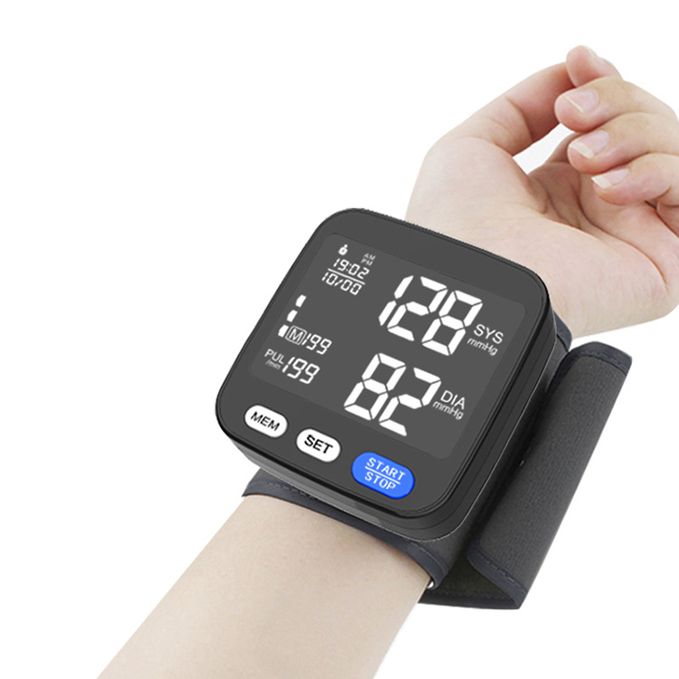Дигитален монитор за крвен притисок на рачниот зглоб