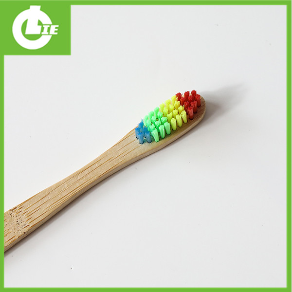 Зубная щетка из бамбука радуги