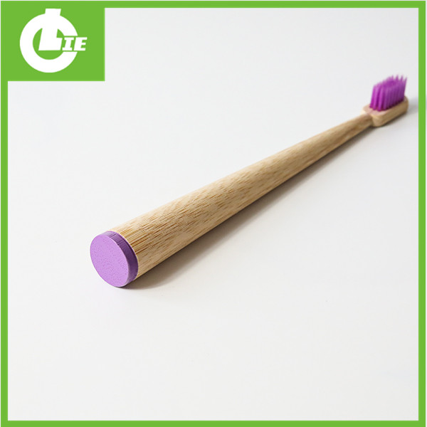 Bamboe tandenborstel met grote staart