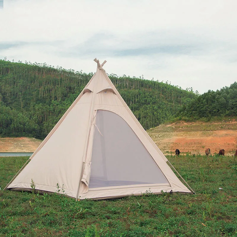 Construcción de carpa triangular