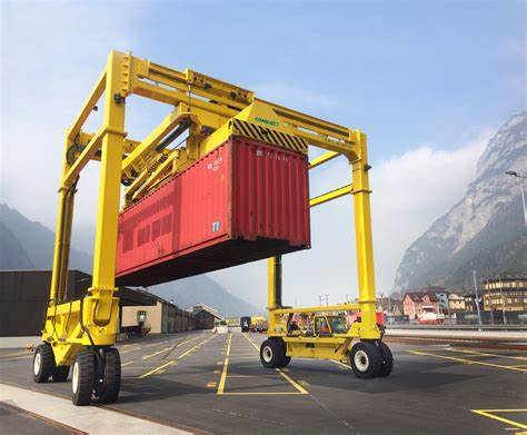 HCIC Revolutionizes Container Handling with Its State-of-the-Art Container Lifting Hydraulic System