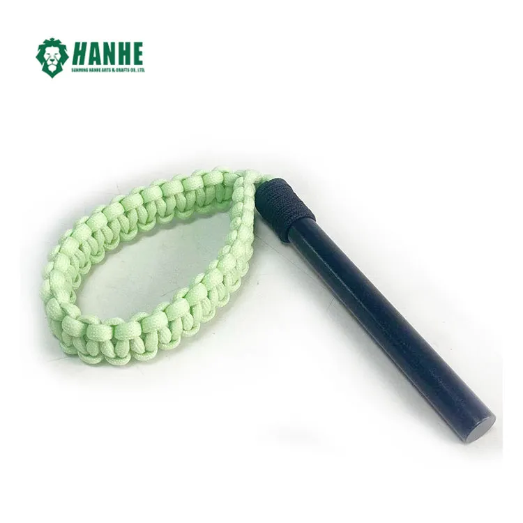 Paracord Handle Fire Starter