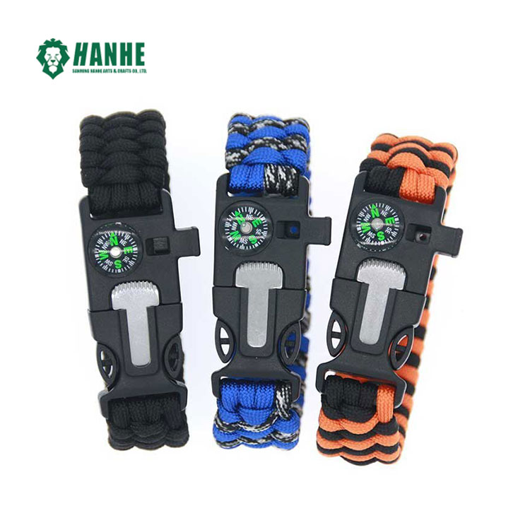 5 in 1 Survival Paracord Armband