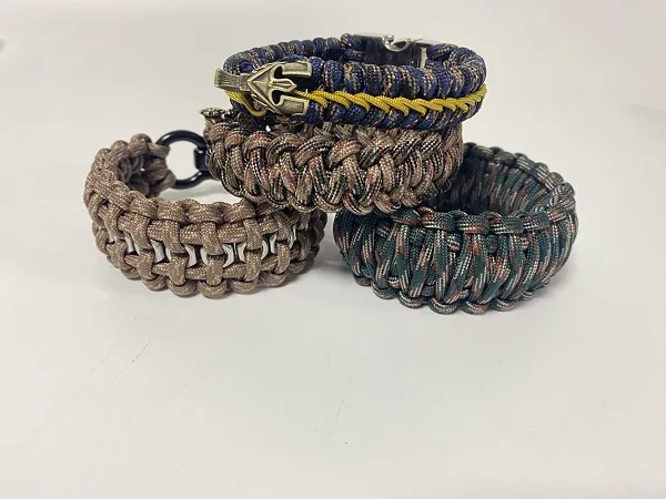 Taktisches Paracord-Armband