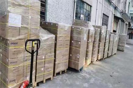 Shipment of oil filter and filter element 