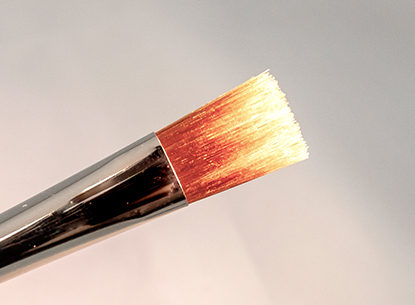 What are the characteristics of a brush made of PA?