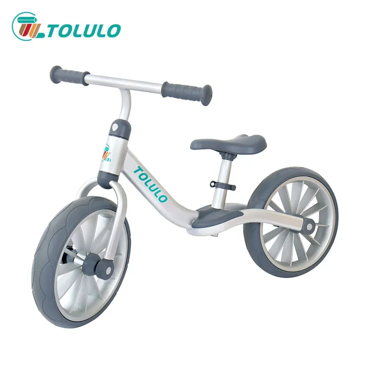 12 tommer balancecykel