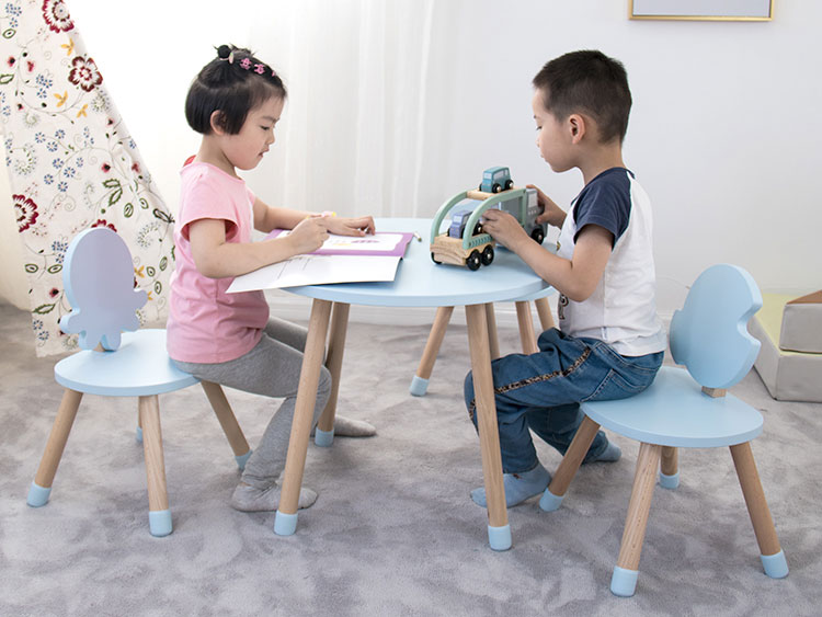 Wooden Table And Chair For Kid