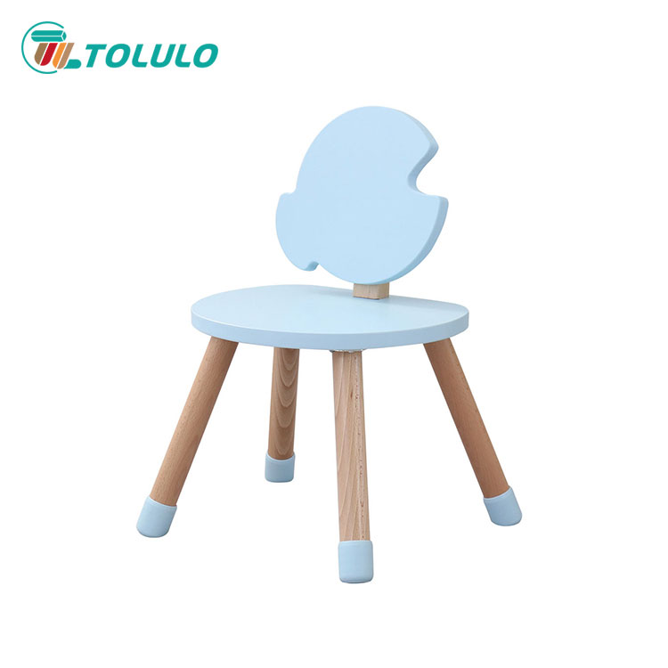 Fából készült asztal és szék gyerekeknek - 1