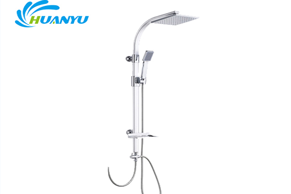 What are the common accessories for showers